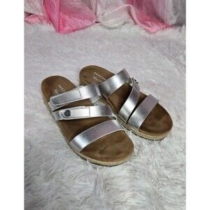 Sketchers Martha Stewart  Breezie Silver Metallic Slide Sandals Size 7.5